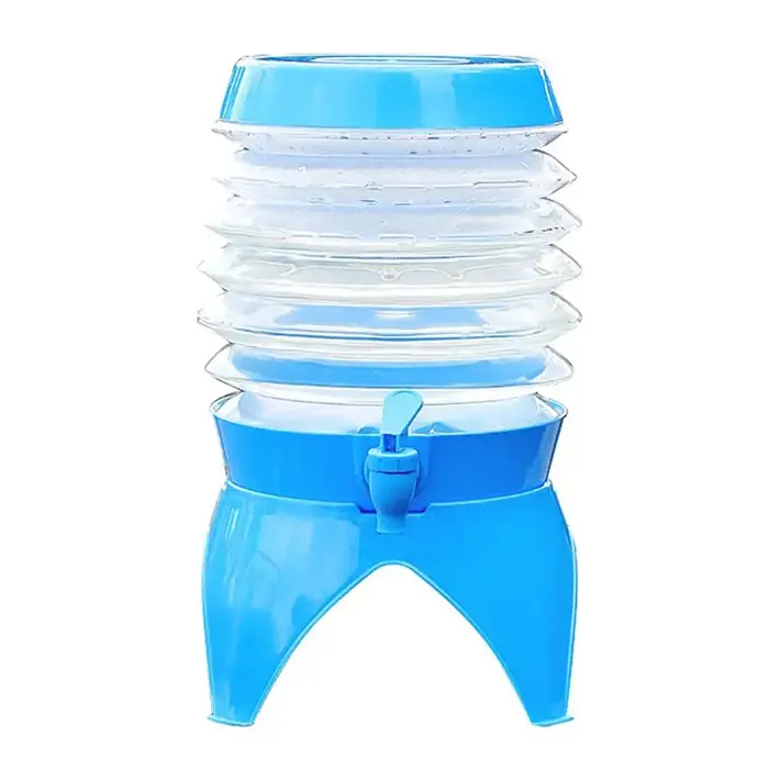 Récipient à eau pliable avec poignée