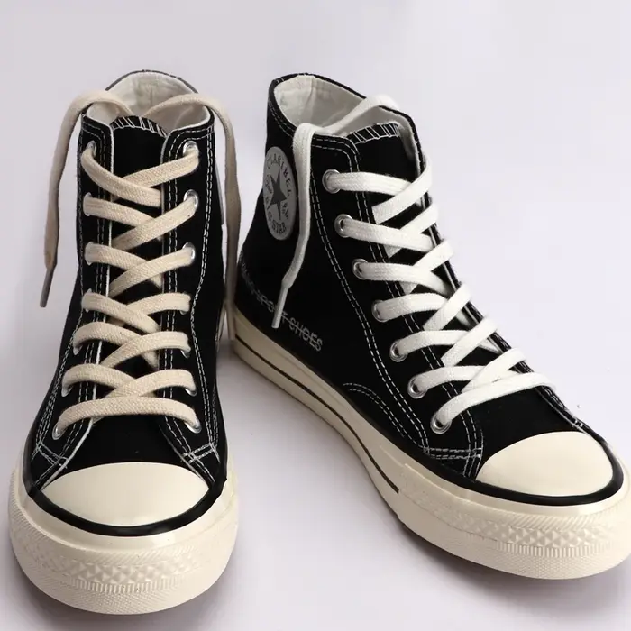 Lacets de chaussures de sport plats et solides