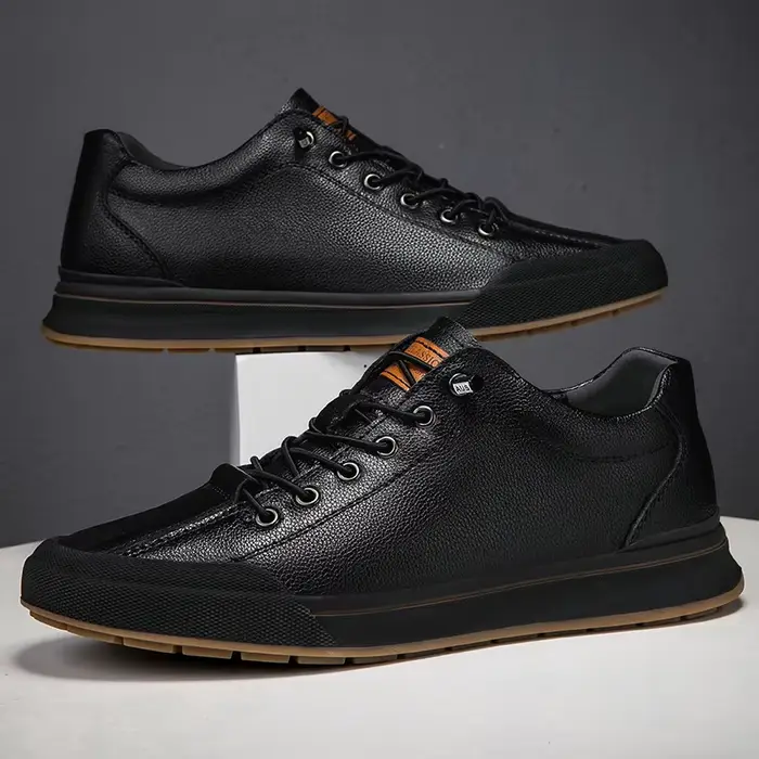 Chaussures de marche en cuir véritable de Style britannique, chaussures d'extérieur avec ascenseur, semelles intérieures pour augmenter la hauteur, chaussures vulcanisées à lacets