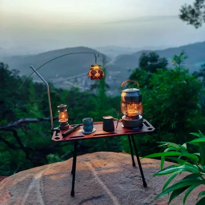 Support suspendu de lampe IGT de Camping