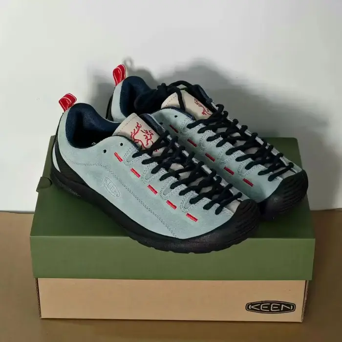 Chaussures de randonnée pour sports et loisirs de plein air