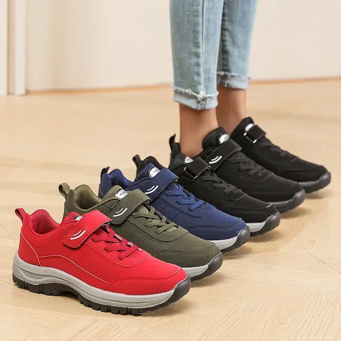 Chaussures de randonnée pour hommes et femmes 2025 avec bandes élastiques chaussures de sport antidérapantes chaussures de course de voyage en plein air confortables noir