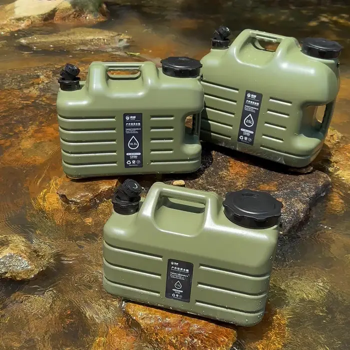Récipient à eau portable de grande capacité avec poignées amovibles