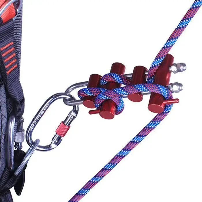 Accessoires d'escalade : Dispositif de descente en aluminium à friction réglable pour l'accès par corde en arboriculture