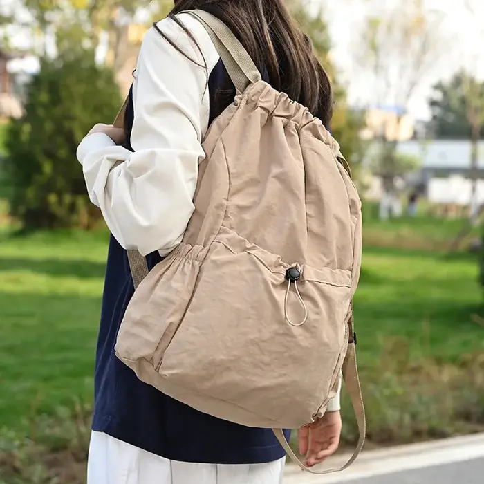 Sac à dos pliable avec cordon de serrage