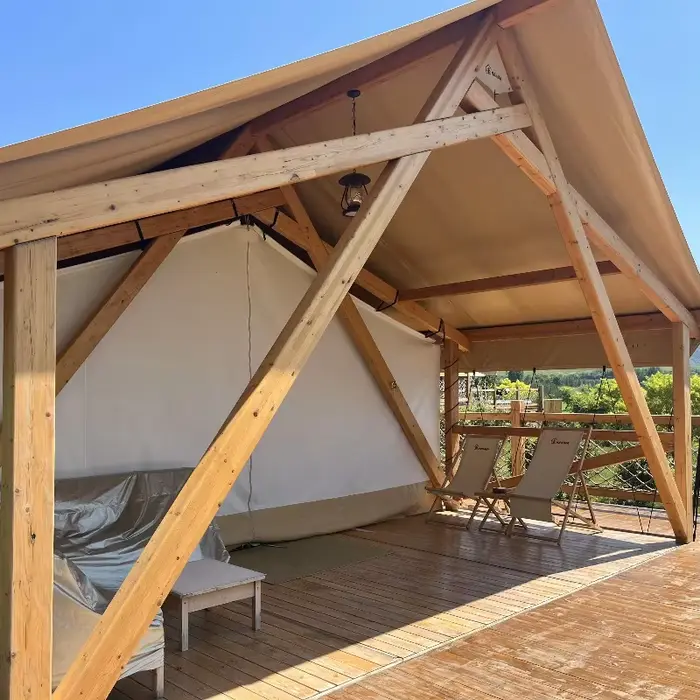 Tente de camping de luxe pour safari avec structure en acier