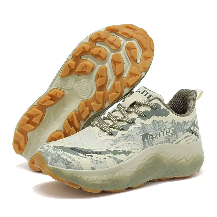 Chaussures de randonnée pour hommes et femmes