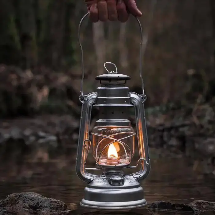 Lampe à kérosène de camping portable
