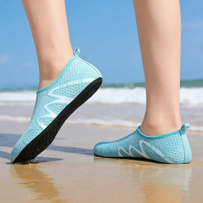 Chaussures aquatiques pour hommes et femmes