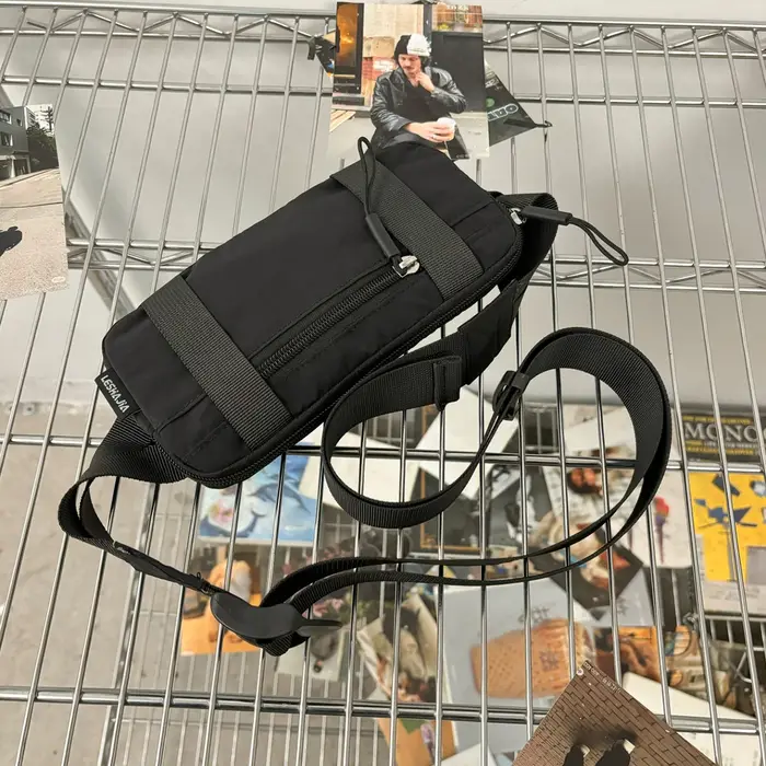 Le nouveau petit sac d'alpinisme diagonale sac de taille de sport sac d'extérieur sac de course tout-Match sac de cyclisme homme femme