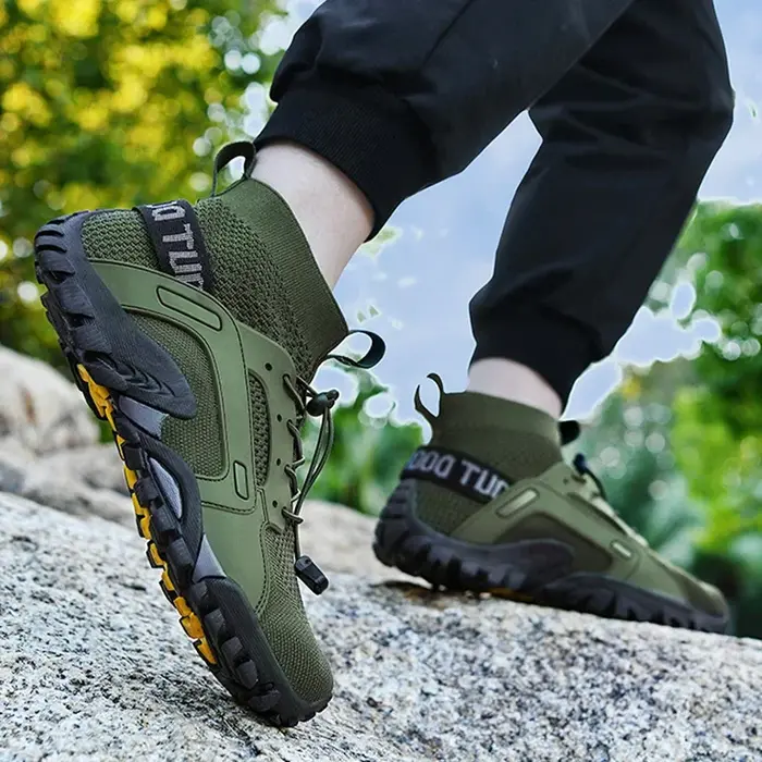 Chaussures d'eau flexibles coordonnantes à séchage rapide pour hommes