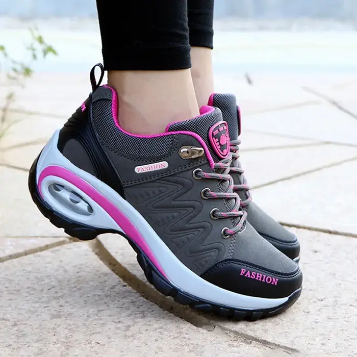 Chaussures de course et d'escalade pour femmes, chaussures de sport polyvalentes à semelle épaisse, semelle souple, absorption des chocs, coussin d'air, chaussures décontractées
