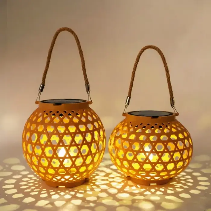 Lanterne solaire LED imitation bambou