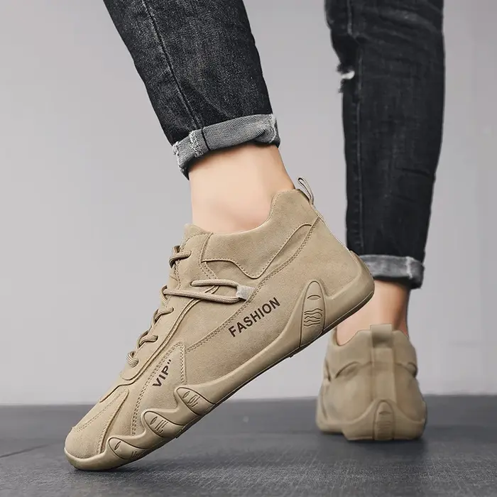 Chaussures de randonnée de sports de plein air pour hommes quatre saisons nouvelles chaussures de travail confortables antidérapantes mode jeunesse chaussures décontractées à la mode baskets pour homm