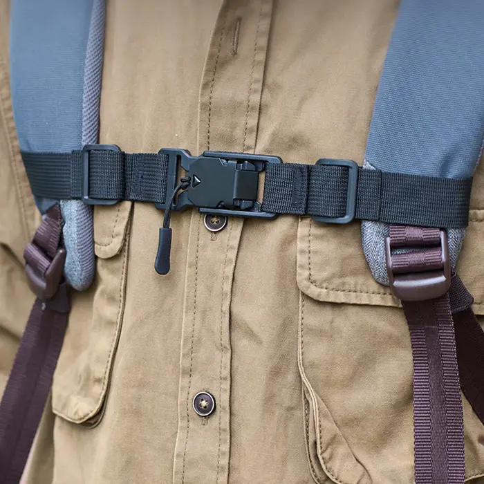 Sangle de poitrine robuste et réglable pour sac à dos avec boucle magnétique