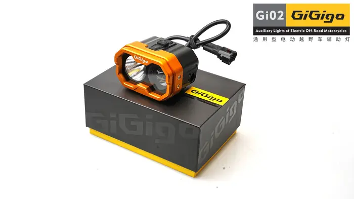 Phare LED Gigigo GI02 Durable, étanche, haute Performance, éclairage puissant, parfait pour les véhi