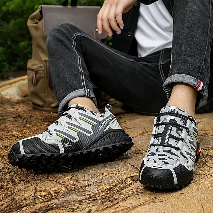 2025 nouveaux hommes chaussures de randonnée en plein air