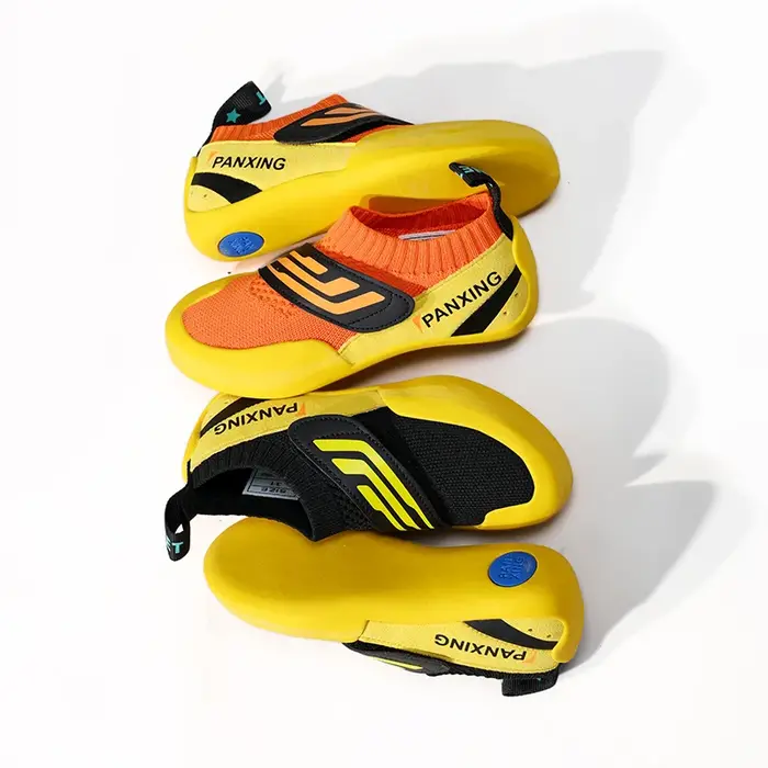 Chaussures d'escalade pour garçons et filles