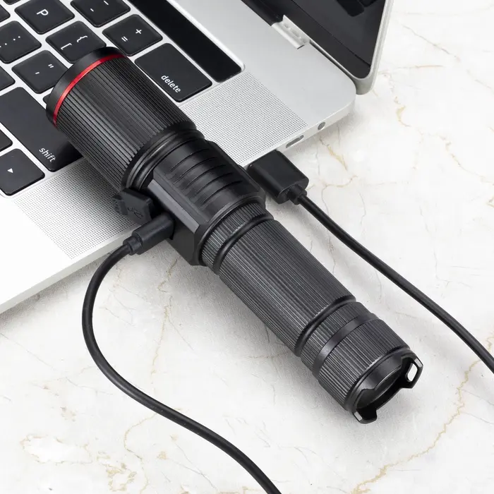 20W Zoom faisceau rond lumière LED lampe de poche haute puissance USB torche Rechargeable Camping ch