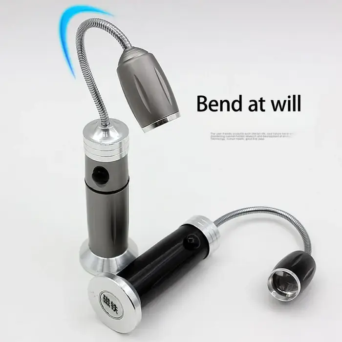 Lampe de poche LED pour barbecue d'extérieur, Zoomable, Super lumineuse, réglable à 360 degrés ° Torche de travail d'urgence de camping avec base magnétique