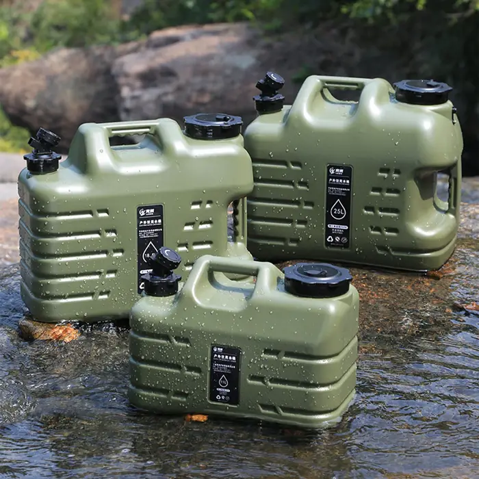 Récipient à eau de camping avec stockage de bouteille d'eau