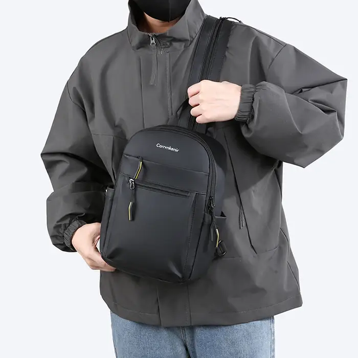Mode mâle petit sac à dos Durable en cuir PU souple hommes sac à dos décontracté adolescent sangles zippées sac de poitrine sac à bandoulière SAC
