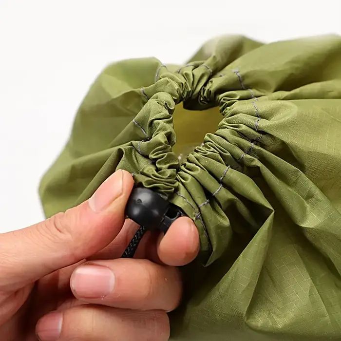 Sac de couchage à Compression