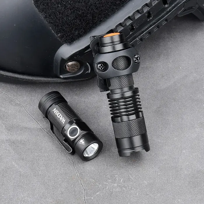 WADSN Tactique Casque Lampe Stroboscopique contant momentaneo AIrsoft Suspendus Scout lumière fit RAPIDE