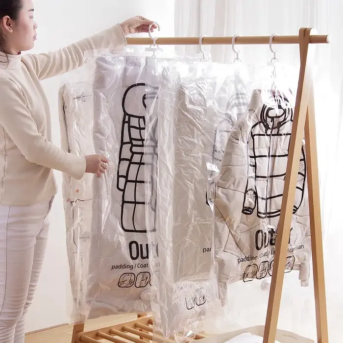 Sac sous vide Transparent suspendu, rangement pour vêtements, doudoune, pardessus, Compression, organisateur de maison, garde-robe, manteau anti-poussière, pompe à Air
