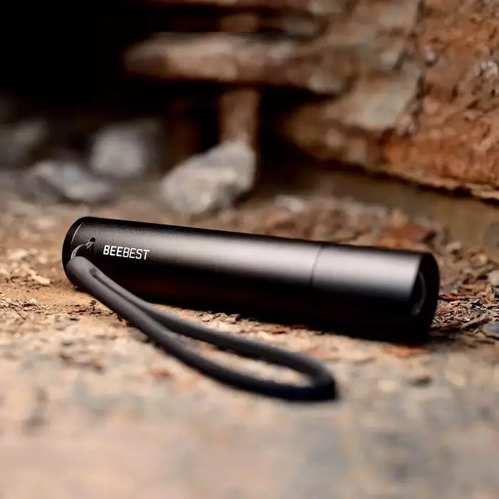 Lampe torche BEEbest 1000LM, 5 modes, zoom, multifonction, luminosité réglable, portable, EDC avec b