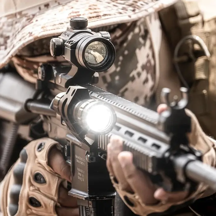 Lampe torche pour fusil 1500 lumens