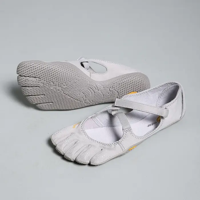 Chaussures à Cinq Doigts pour Femme avec Bride Réglable - Modèle Plat Minimaliste Confortable Pieds Nus pour la