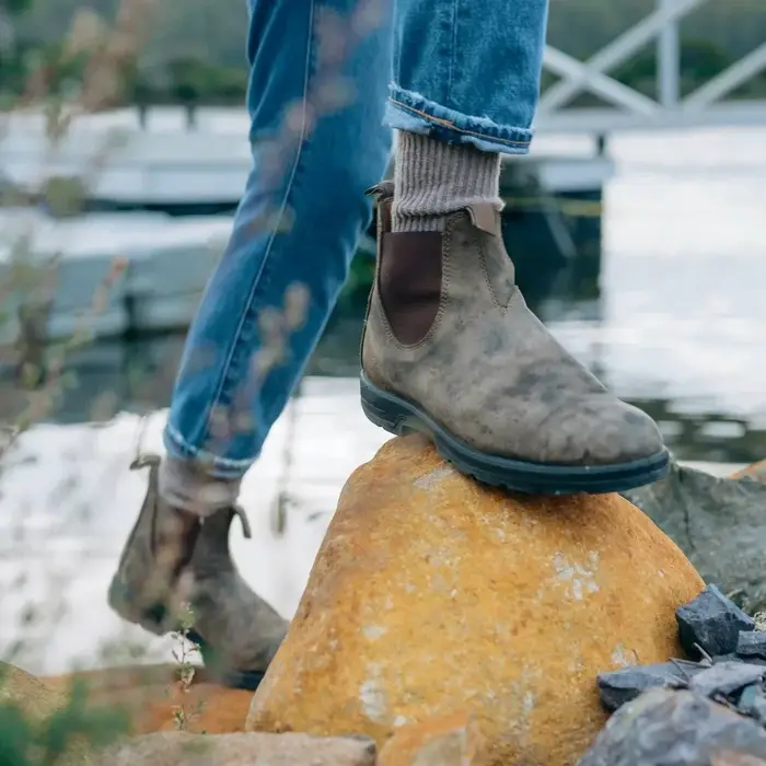 Chaussures unisexes antidérapantes pour l'extérieur, bottes rétro en cuir pour Couple, Cowboy d'hiver en plein air, Botas Cuturno Masculinas, 2024