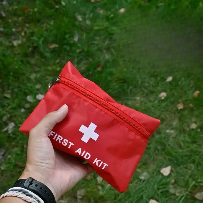 Trousse de premiers secours médicale en plein air