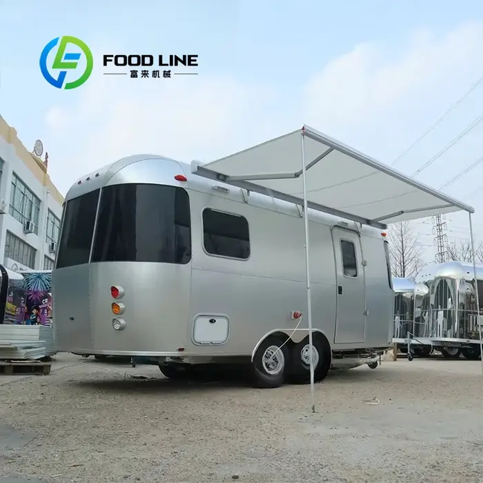 Remorque de Camping tout-terrain en aluminium personnalisée de 5m avec cuisine de tente pour les voyages en plein air